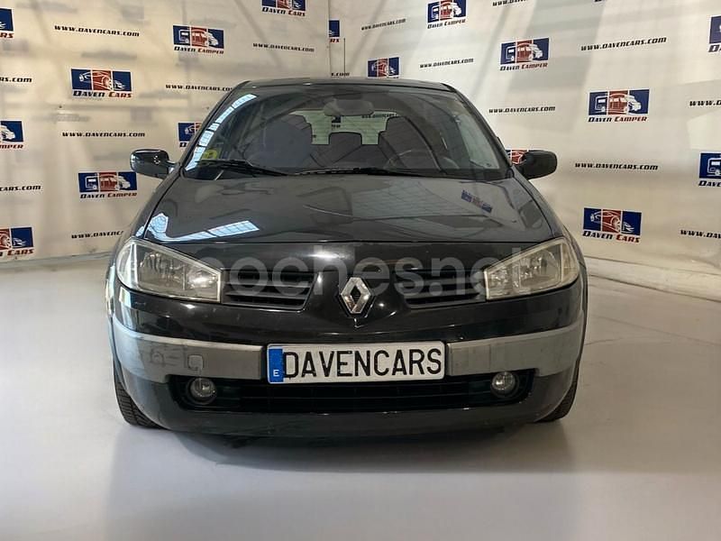 Usado Renault Mégane II Authentique 115 CV (84 kW) 2004 Negro Berlina