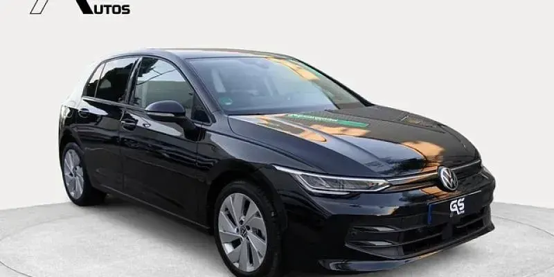 Usado VW Golf VIII 116 CV (85 kW) 2025 Negro Berlina
