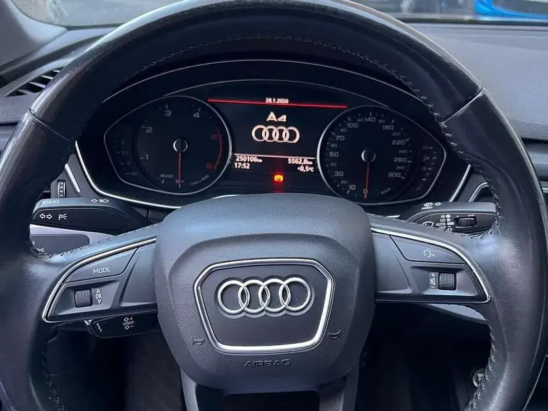 Usado Audi A4 Design 150 CV (110 kW) 2018 Negro Berlina