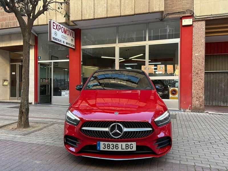 Usado Mercedes B200 150 CV (110 kW) 2019 Rojo Monovolumen
