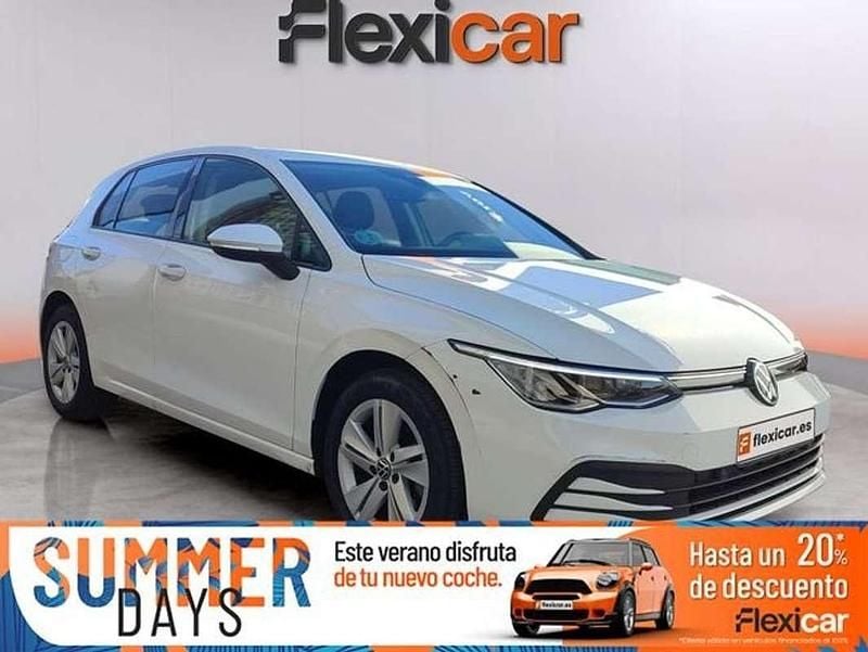 Blanco Usado 2022 VW Golf VIII Berlina | 18.590 € (Buen precio) - Imagen 1/4