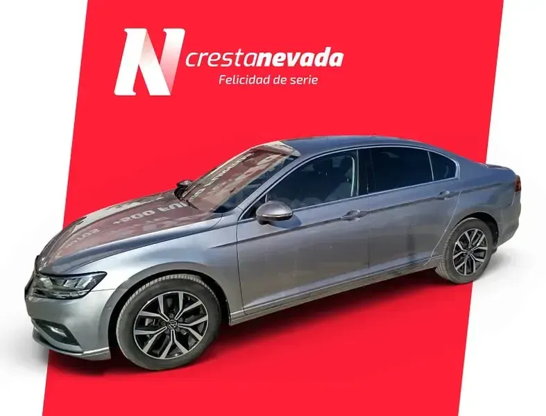 Usado VW Passat Executive 150 CV (110 kW) 2022 Gris / plata Familiar