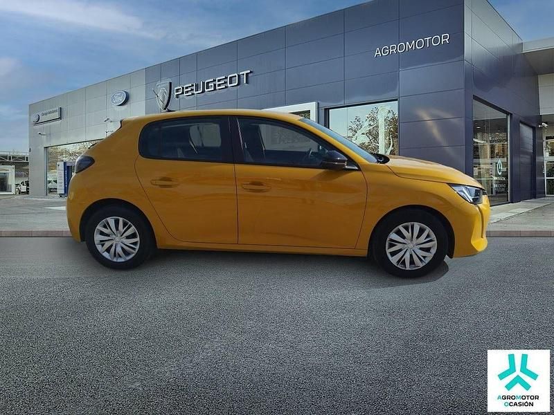 Usado Peugeot 208 Active 75 CV (55 kW) 2023 Amarillo Utilitario
