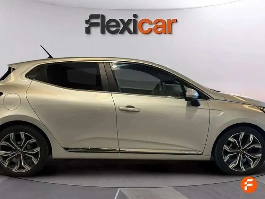 Usado Renault Clio Intens 101 CV (74 kW) 2020 Gris Utilitario