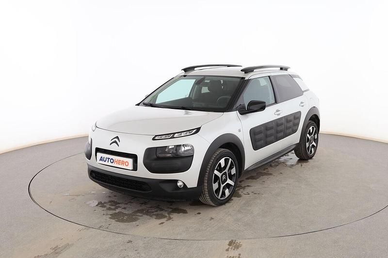 Usado Citroën C4 Shine Edition 110 CV (80 kW) 2016 Blanco SUV