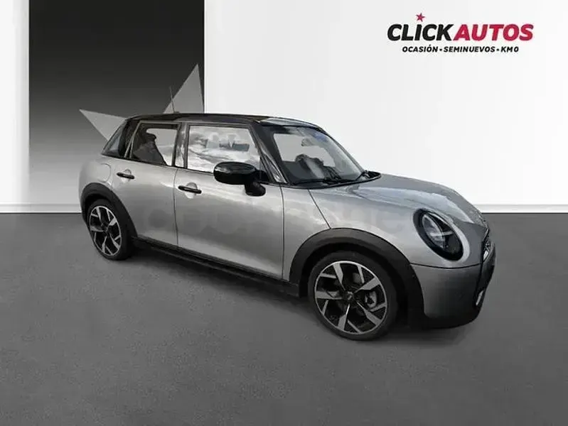 Usado Mini Cooper 114 kW (156 CV) 2025 Gris / plata Utilitario