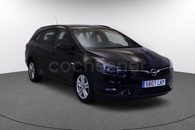 Usado Opel Astra Ultimate 145 CV (106 kW) 2020 Negro Familiar