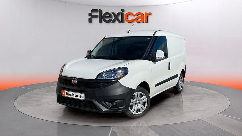 Usado Fiat Doblò 95 CV (69 kW) 2020 Blanco