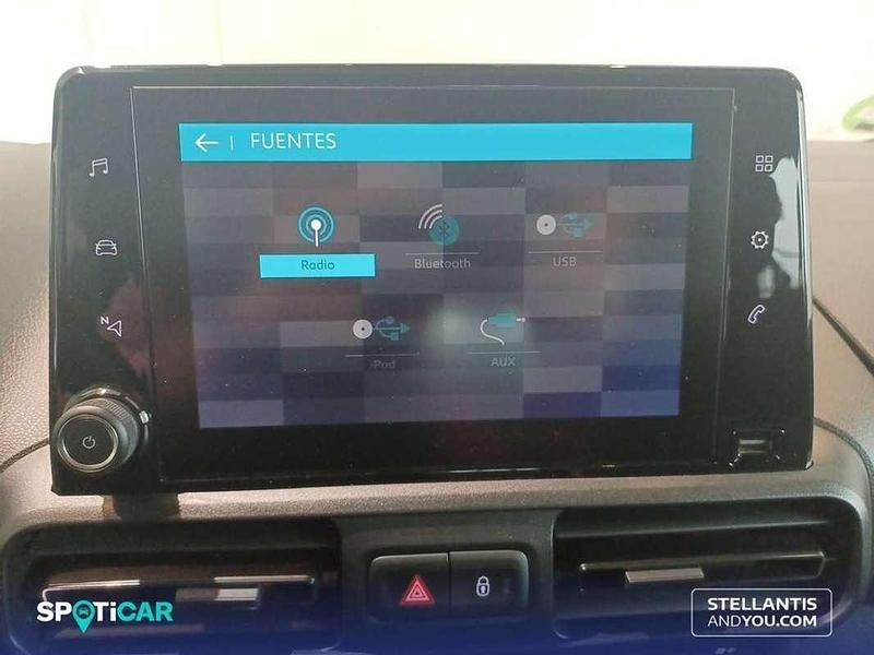 Usado Citroën Berlingo Shine 102 CV (75 kW) 2020 Gris Monovolumen