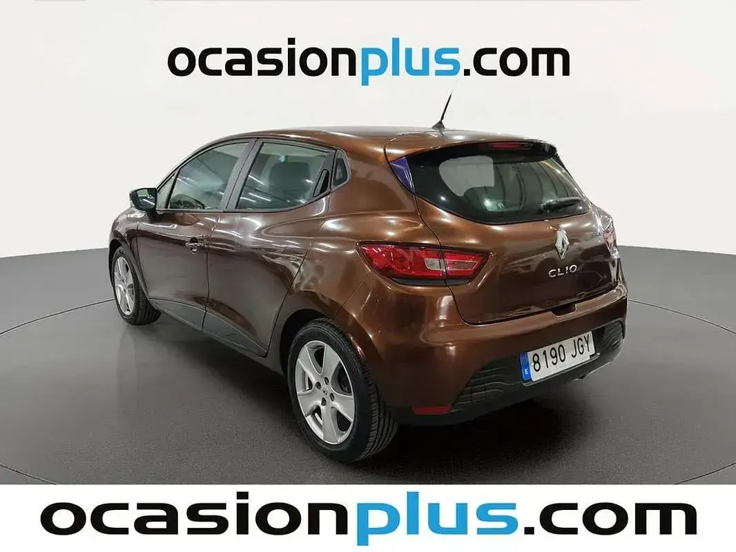 Usado Renault Clio Expression 73 CV (53 kW) 2015 Marrón Utilitario