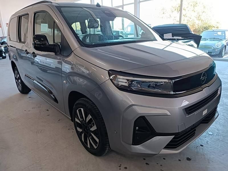 Nuevo Opel Combo S 130 CV (95 kW) 2025 Gris Monovolumen