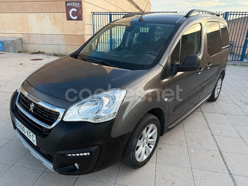 Beige Usado 2016 Peugeot Partner Tepee Outdoor Monovolumen | 9990 € (Buen precio) - Imagen 1/4