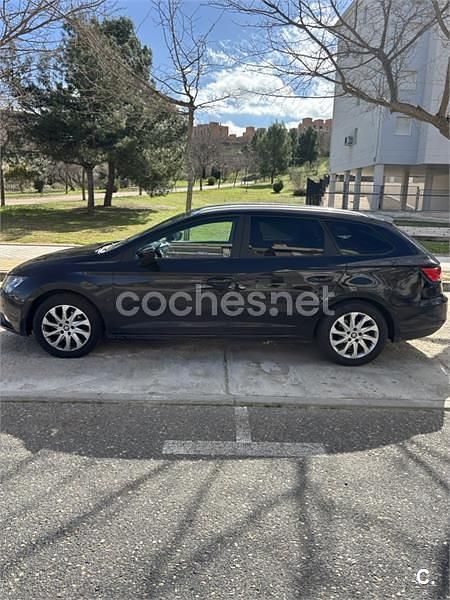 Usado Seat Leon ST CONNECT 125 CV (91 kW) 2015 Negro Familiar