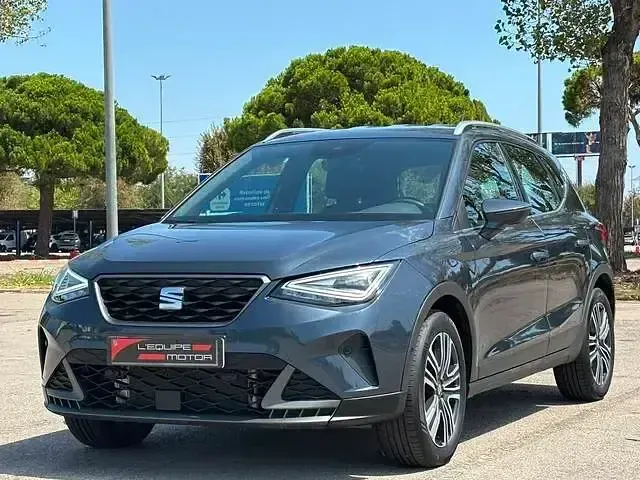 Usado Seat Arona FR 115 CV (84 kW) 2025 SUV