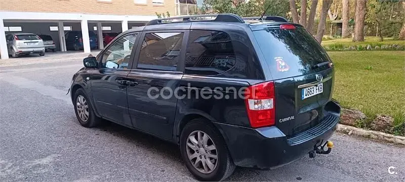Usado Kia Carnival EX 185 CV (136 kW) 2006 Negro Monovolumen