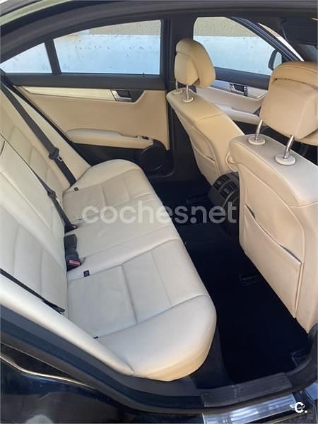 Usado Mercedes C220 Elegance 150 CV (110 kW) 2007 Negro Berlina