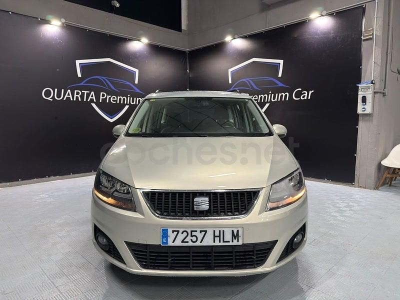 Usado Seat Alhambra Ecomotive 140 CV (102 kW) 2012 Beige Monovolumen