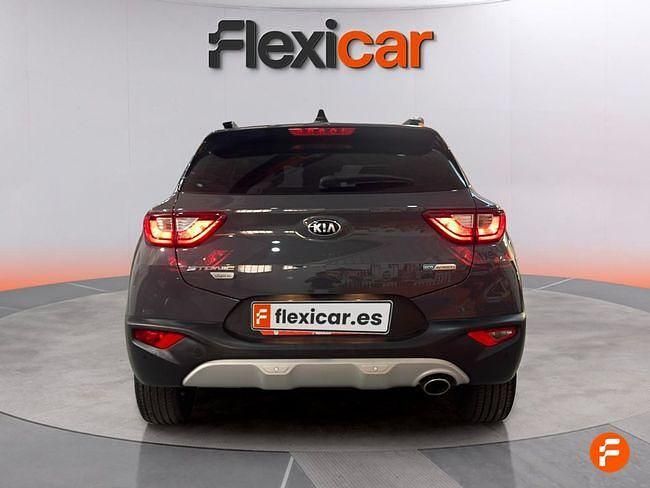 Usado Kia Stonic 120 CV (88 kW) 2021 Gris SUV