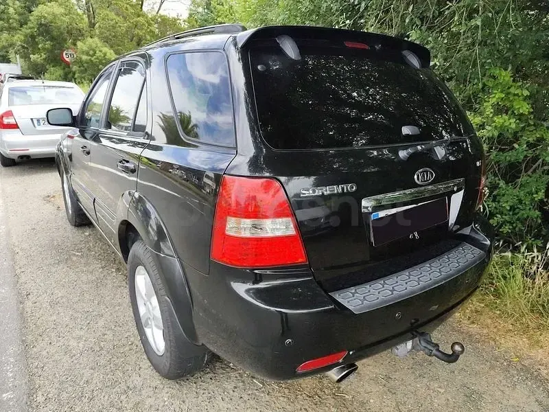 Usado Kia Sorento 170 CV (125 kW) 2007 Negro SUV