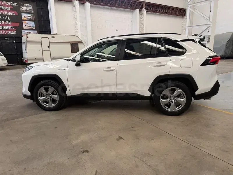 Usado Toyota RAV4 Hybrid Advance 218 CV (160 kW) 2020 Blanco SUV