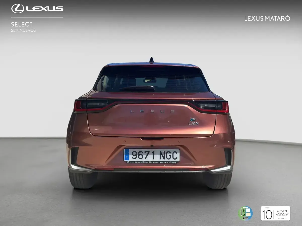 Usado Lexus LBX 136 CV (100 kW) 2025 Otro SUV