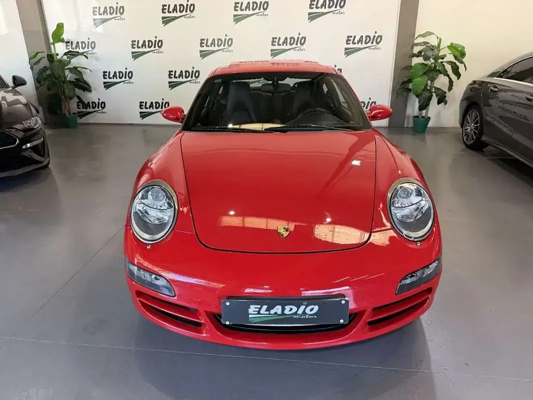 Usado Porsche 911 Carrera S 355 CV (261 kW) 2005 Rojo Coupe