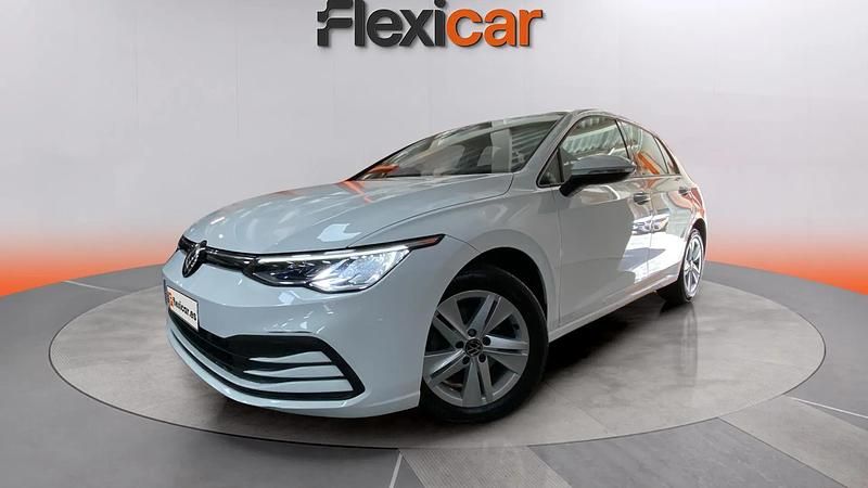 Usado VW Golf VIII Life 116 CV (85 kW) 2022 Blanco Berlina