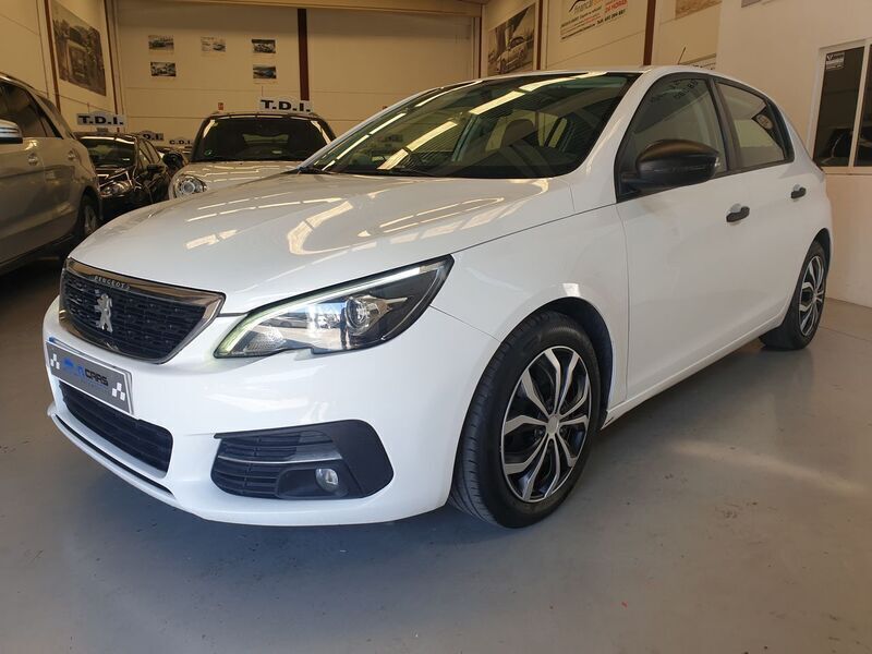 Blanco Usado 2020 Peugeot 308 Access Berlina | 9999 € (Precio justo) - Imagen 1/4