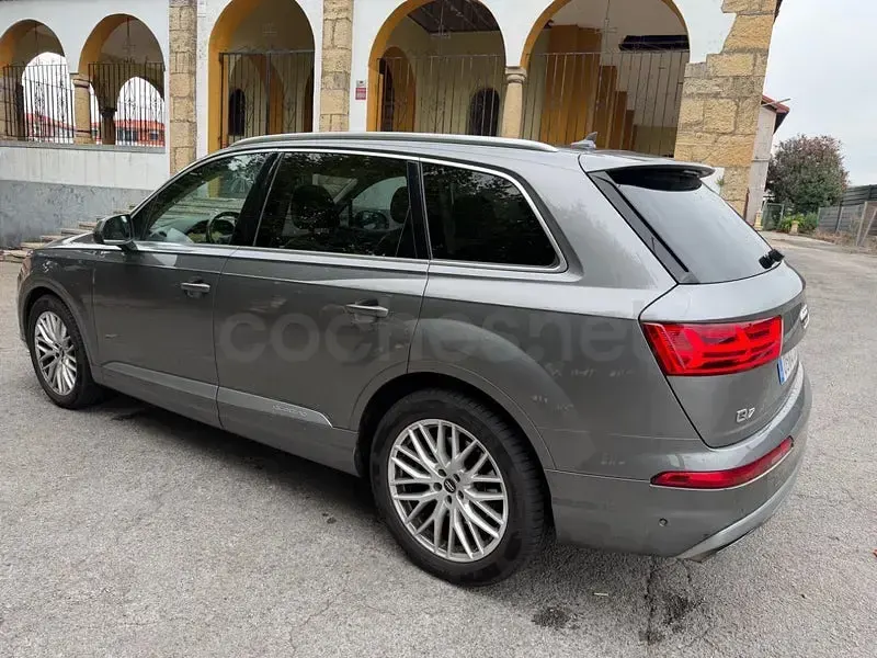 Usado Audi Q7 Design 333 CV (244 kW) 2015 Gris / plata SUV