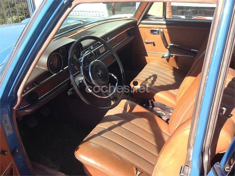 Usado Mercedes 230 132 CV (97 kW) 1988 Azul Coupe