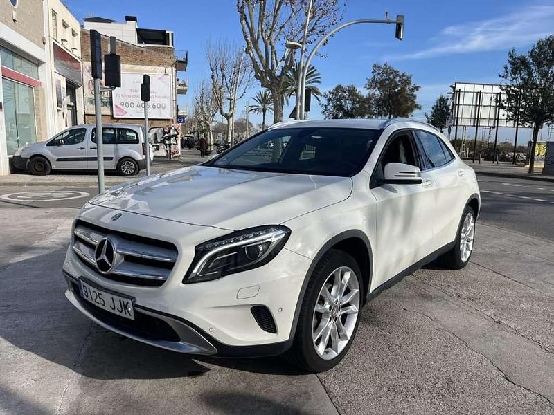 Blanco Usado 2015 Mercedes GLA200 Style SUV | 16.900 € (Buen precio) - Imagen 1/4