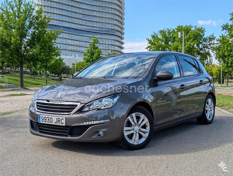 Gris / plata Usado 2016 Peugeot 308 Style Berlina | 7900 € (Buen precio) - Imagen 1/4
