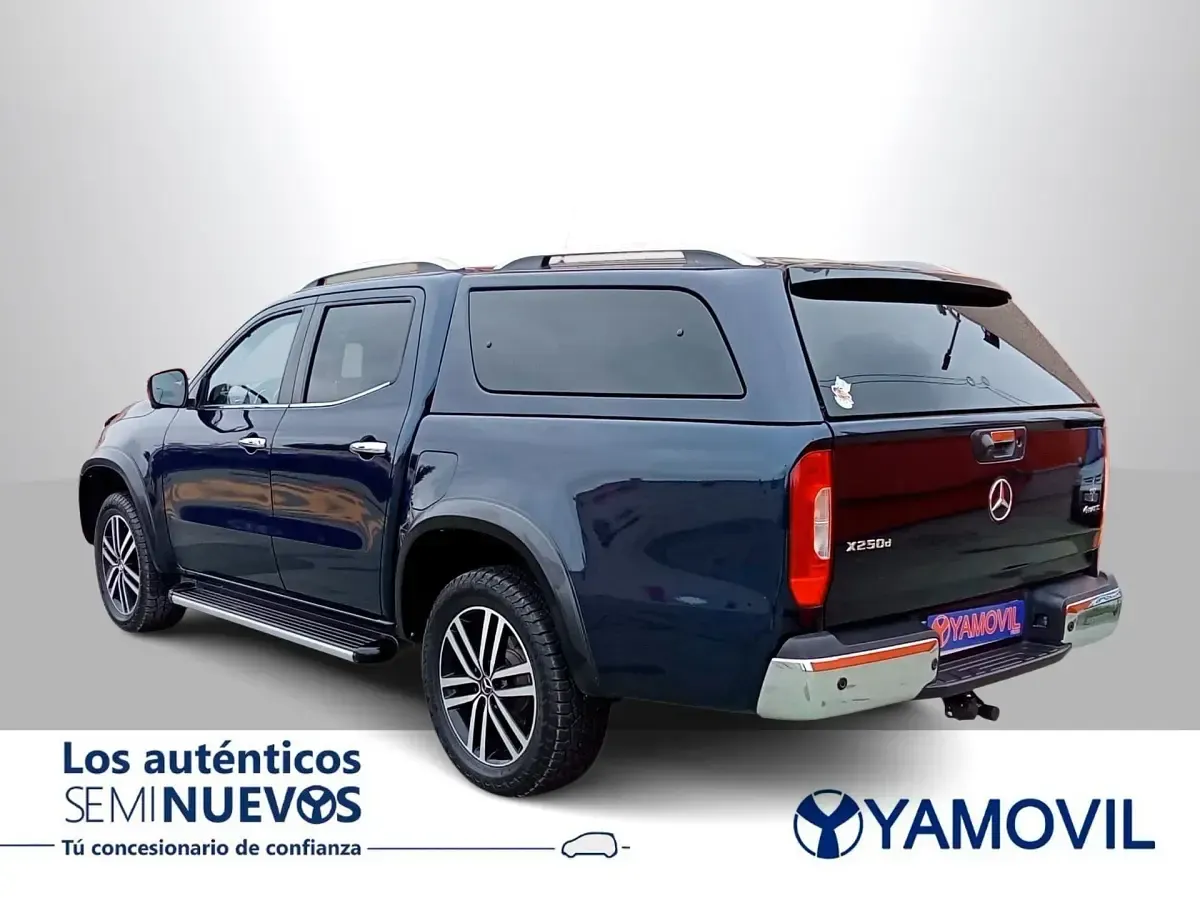 Usado Mercedes X250 190 CV (139 kW) 2018 Azul Pickup/Camioneta