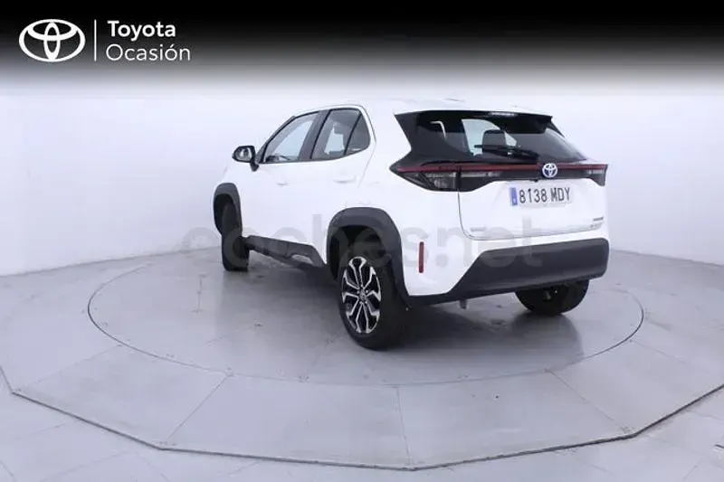 Usado Toyota Yaris Cross Active 116 CV (85 kW) 2023 Blanco SUV