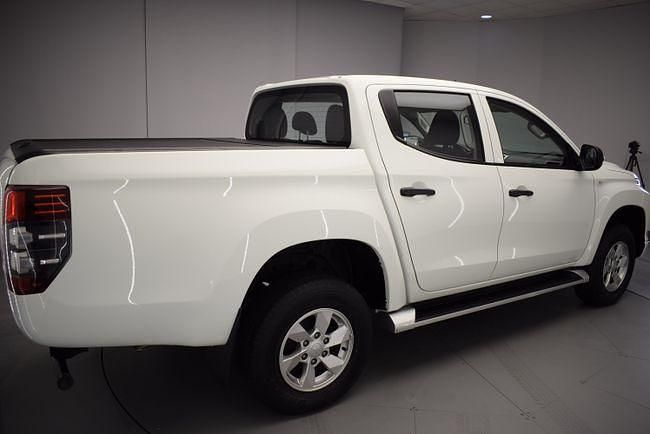 Usado Mitsubishi L200 150 CV (110 kW) 2022 Blanco Pickup/Camioneta