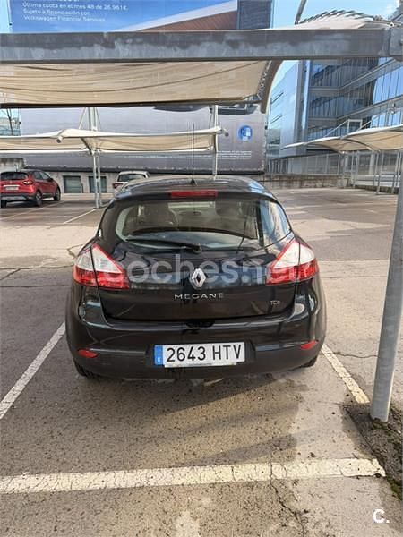 Usado Renault Mégane Dynamique 115 CV (84 kW) 2013 Negro Berlina