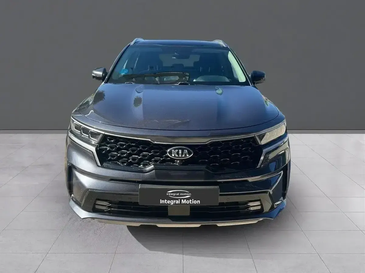 Usado Kia Sorento 265 CV (194 kW) 2021 Gris SUV
