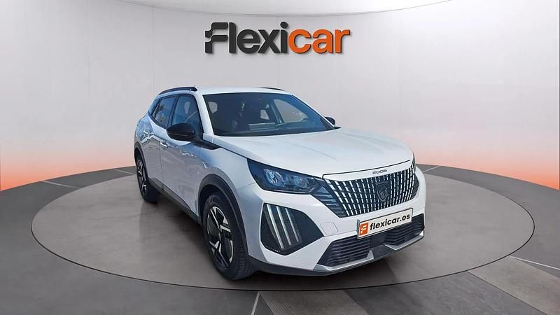 Usado Peugeot 2008 Allure 131 HP (96 kW) 2024 SUV