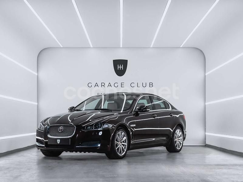 Usado Jaguar XF Luxury 200 CV (147 kW) 2015 Marrón Berlina