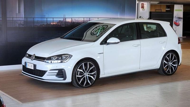 Blanco Usado 2019 VW Golf VII GTD Utilitario | 17.999 € (Buen precio) - Imagen 1/4