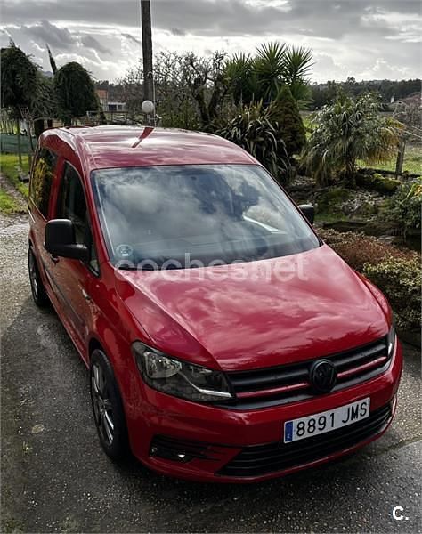 Usado VW Caddy Beach 102 CV (75 kW) 2016 Rojo Monovolumen