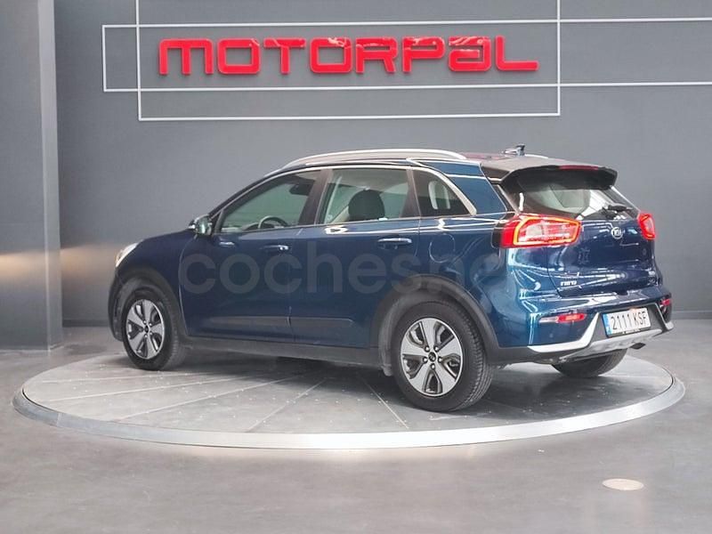 Usado Kia Niro 141 CV (103 kW) 2018 Azul SUV