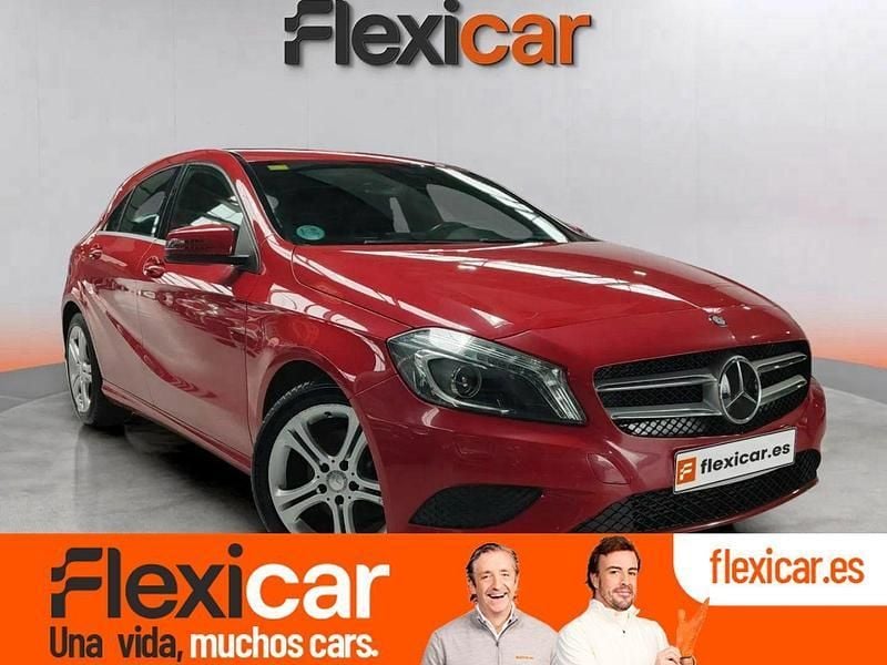 Rojo Usado 2016 Mercedes A200 Urban Utilitario | 15.590 € (Precio justo) - Imagen 1/4