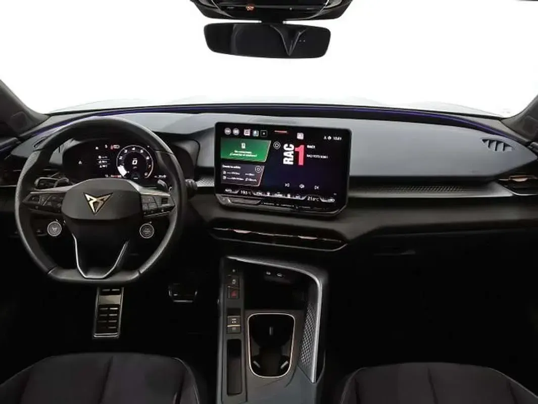 Usado Cupra Terramar 204 CV (150 kW) 2025 Burdeos SUV