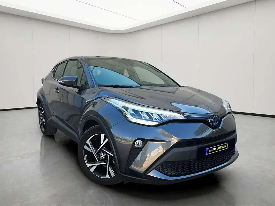 Usado Toyota C-HR Advance 122 CV (89 kW) 2022 Gris SUV