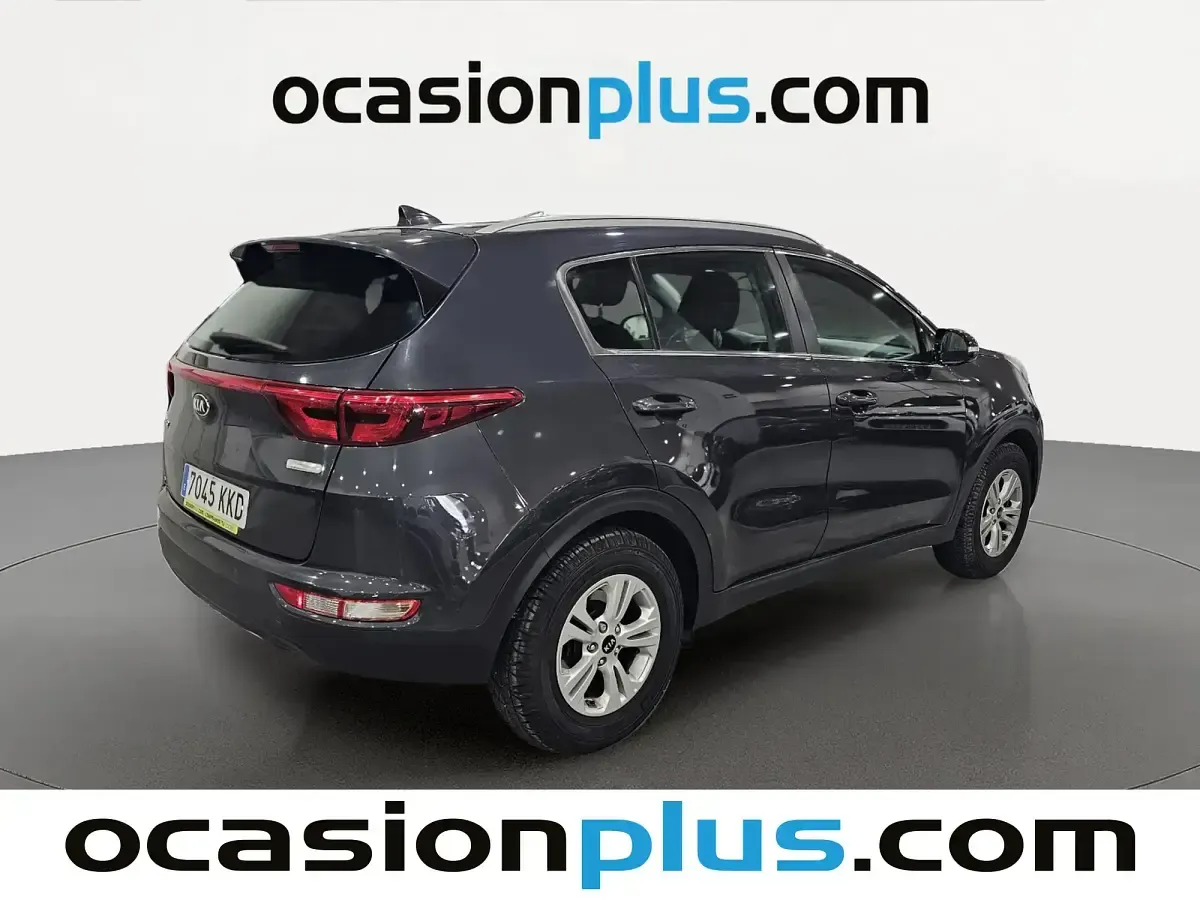 Usado Kia Sportage 115 CV (84 kW) 2018 Gris SUV