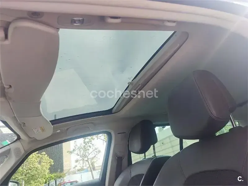 Usado Renault Espace Zen 130 CV (95 kW) 2016 Beige Monovolumen