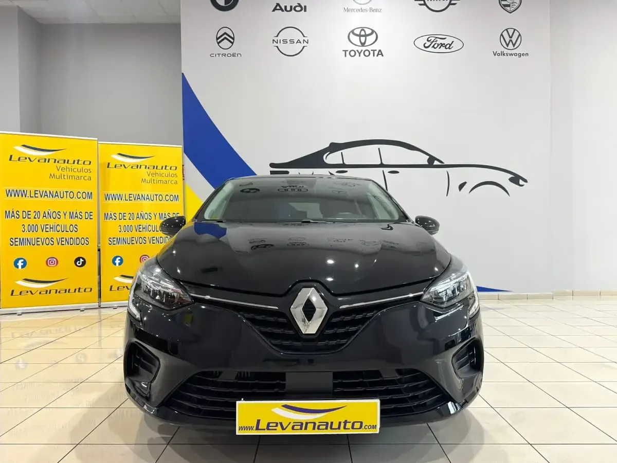 Usado Renault Clio V Equilibre 91 CV (66 kW) 2023 Negro Utilitario