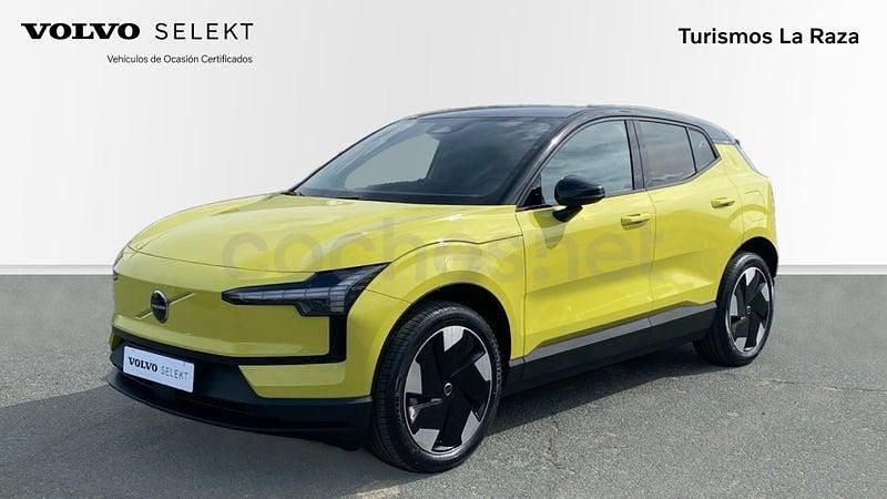 Usado Volvo EX30 Plus 200 kW (272 CV) 2024 Amarillo SUV
