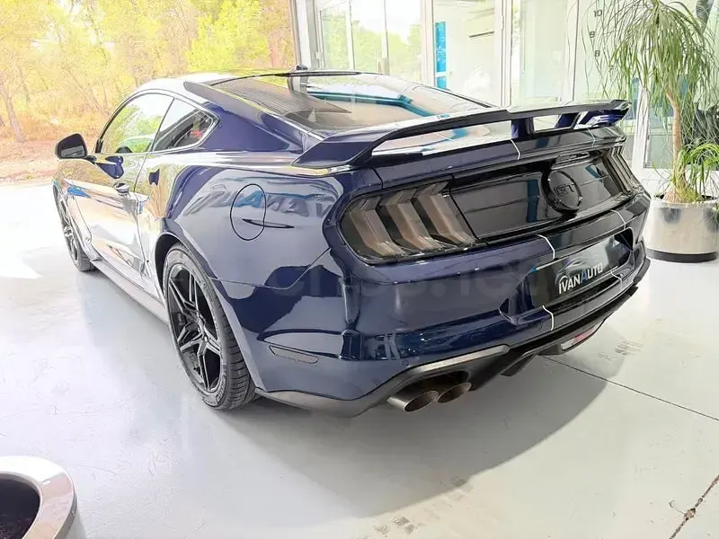Usado Ford Mustang GT Fastback 450 CV (330 kW) 2019 Azul Coupe